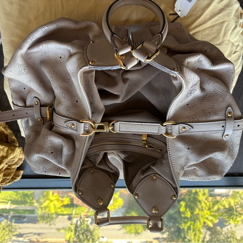 Louis Vuitton Mahina bag, large size
